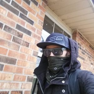 Meet your Posher, Thomas